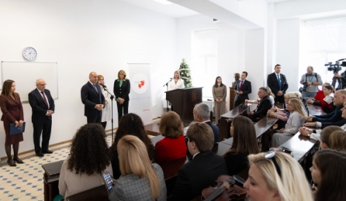 Държавният глава: „Българската Коледа“ ни сплотява като общество и изгражда култура на взаимопомощ и доверие